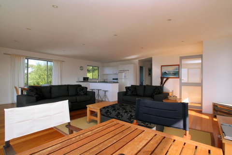 Suntrap Cove Bicheno - Darwin Tourism 22