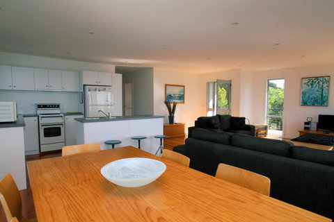 Suntrap Cove Bicheno - Darwin Tourism 21