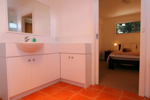 Suntrap Cove Bicheno - Darwin Tourism 16