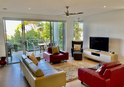 NEW Sunshine Beach Family Escape 3 Bedroom With Free Wifi And Parking - Darwin Tourism 3
