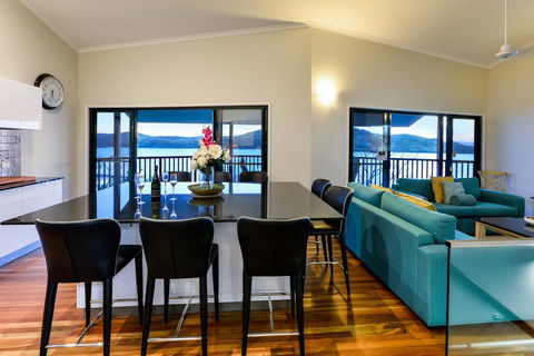 NEWLY BEAUTFULLY RENOVATED 16 The Casuarina - 3 Bedroom House With 180 Degree Ocean Views - Darwin Tourism 1