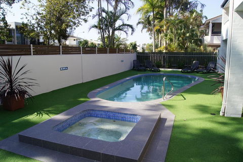 Noosa Parade Holiday Inn - Darwin Tourism 0