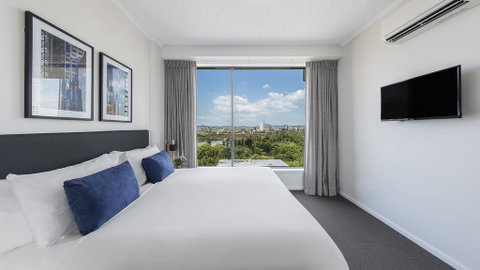 Oaks Brisbane On Margaret Suites - Darwin Tourism 1