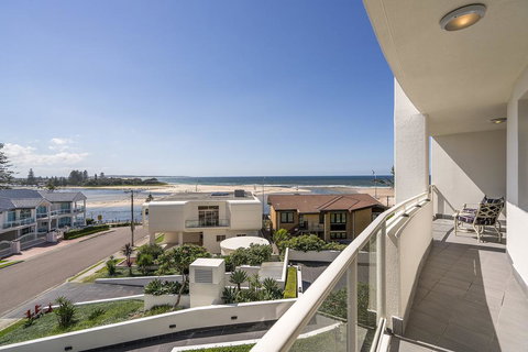 Ocean Views Unit 15 - The Entrance, NSW - Darwin Tourism 2
