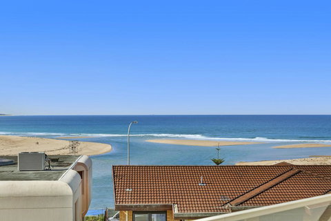 Ocean Views Unit 15 - The Entrance, NSW - Darwin Tourism 0