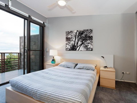 One Mile Ridge', 12a/26 One Mile Close - Stunning Views, Air Con, Infinity Pool - Darwin Tourism 1