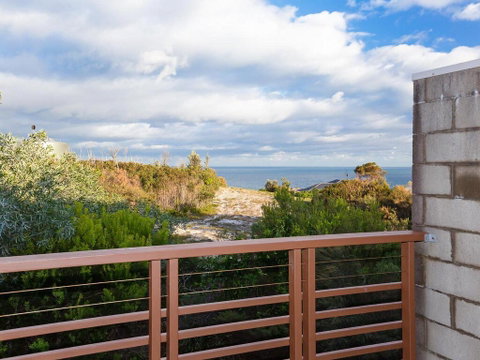 One Mile Ridge', 12a/26 One Mile Close - Stunning Views, Air Con, Infinity Pool - Darwin Tourism 0