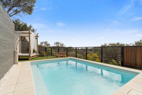 Ourania Luxury Bed And Breakfast Sleeps 7 - Darwin Tourism 0