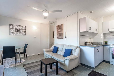 PADDINGTON PAD With PARKING & SMART TV & POOL - Darwin Tourism 2