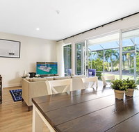 Palm Breeze - Darwin Tourism