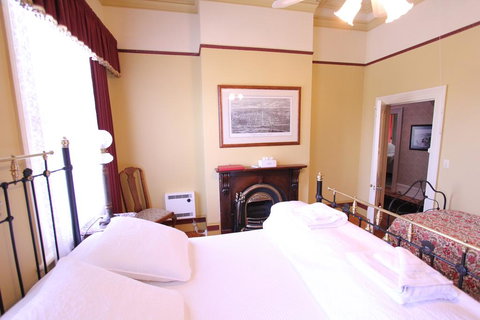 Palm House - Darwin Tourism 1