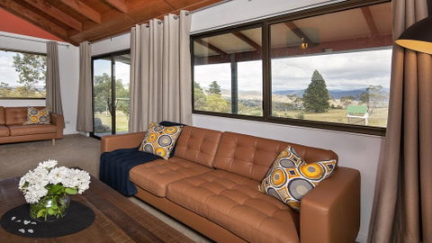Peak View House - Darwin Tourism 1