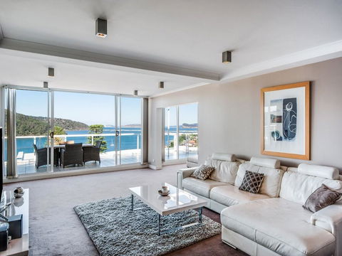 Penthouse 707 - 4 Bedroom Oceanview Penthouse - Darwin Tourism 0