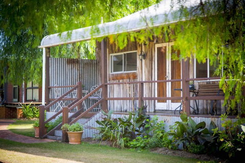 Peppercorn Cabin - Darwin Tourism 1