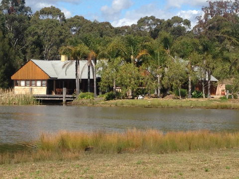Peppers Creek Accommodation - Darwin Tourism 0