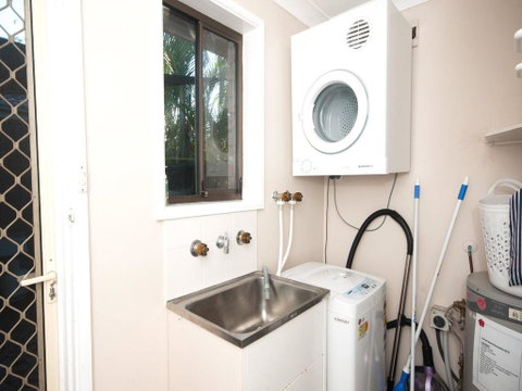Pet Friendly - Jade Gardens - Darwin Tourism 3