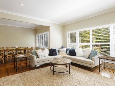 Pet Friendly - Summer Cottage - Darwin Tourism 2
