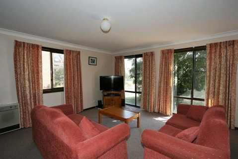 Petersdorf 4/129 Gippsland Street - Darwin Tourism 0