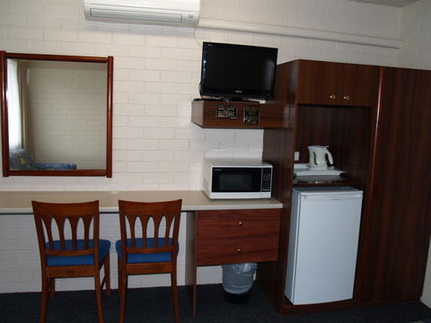 Pigeon House Motor Inn - Darwin Tourism 3