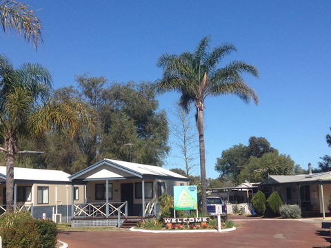 Pinjarra Caravan Park And Cabins - Darwin Tourism 0