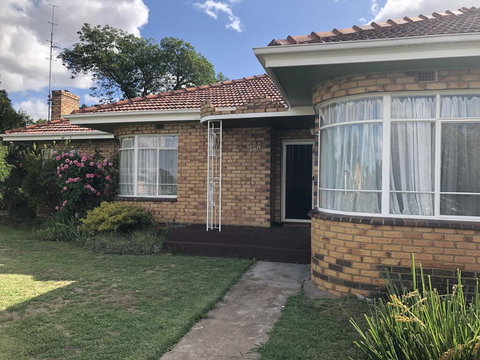 Pleasant View - Darwin Tourism 0