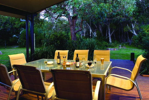 Plomer Beach House - Darwin Tourism 2