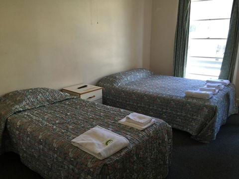 Port Macquarie Hotel - Darwin Tourism 1