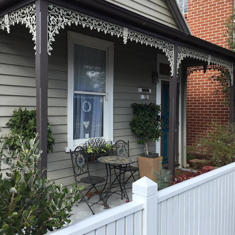 Redruth Cottage - Darwin Tourism 1