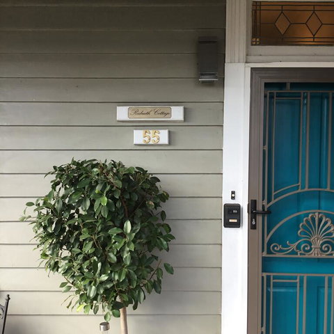 Redruth Cottage - Darwin Tourism 0