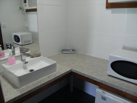Regency Court Motel - Darwin Tourism 1