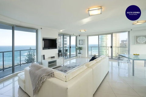 Resort Style Beach Apartment - Surfers Paradise - Darwin Tourism 0