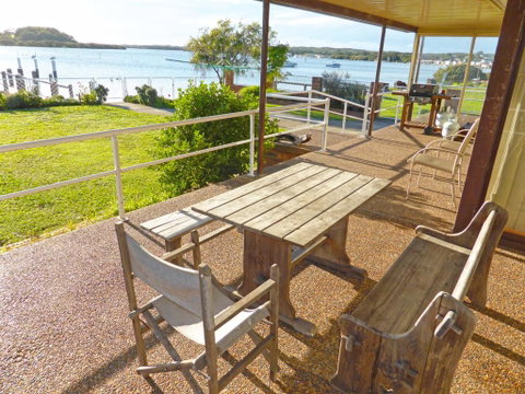 Riverside Delight @ Greenwell Point - Darwin Tourism 3