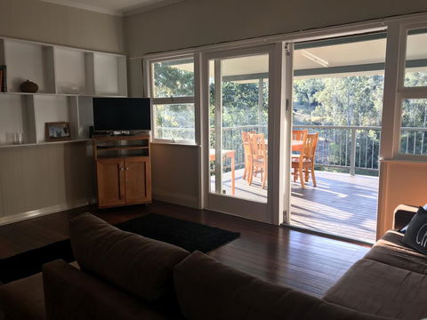 Riverview Cottage - Darwin Tourism 1