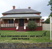 RJ's Bed  Breakfast - Darwin Tourism
