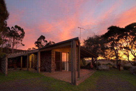 Rockbank Retreat - Darwin Tourism 0