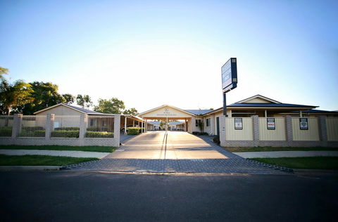 Roma Inland Motor Inn - Darwin Tourism 0