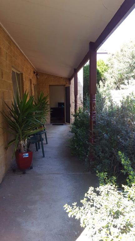 Roshnier Apartment - Darwin Tourism 3