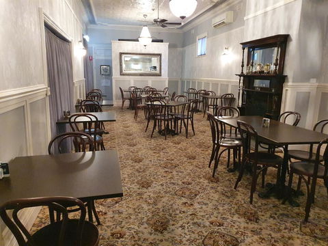Royal Hotel - Darwin Tourism 2