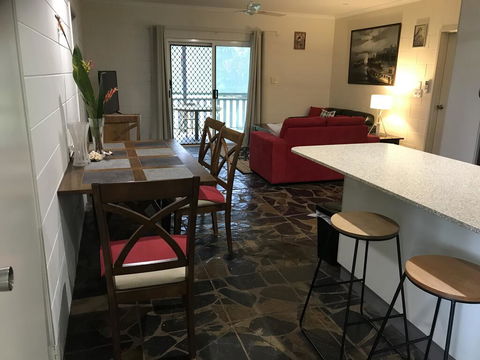 Royal Palm Cottage, Entire Two Bedroom 2 Bathroom House With Pool - Darwin Tourism 1