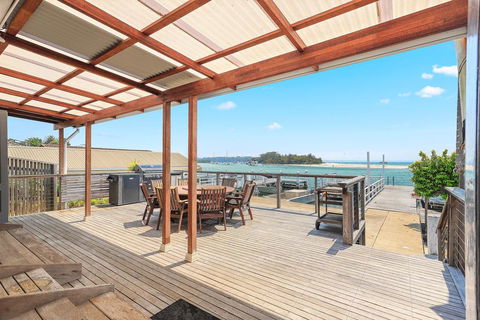 Sail On In Boatshed - Darwin Tourism 2