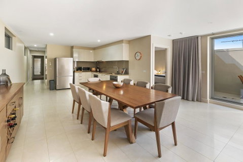 Salt 13 Luxury Apartment - Darwin Tourism 1