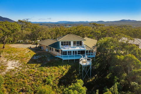 Seascape @ 19 Pindari - Privacy, Space, Views - Darwin Tourism 1