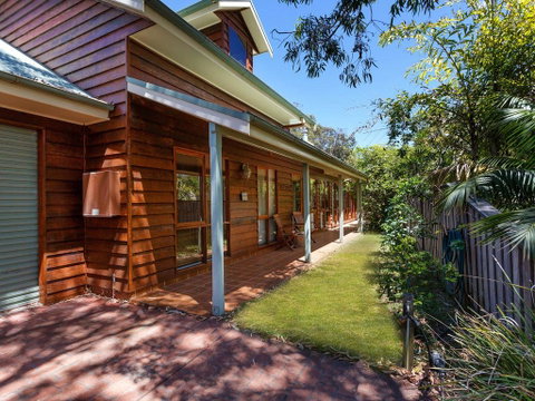 Semaphore Beach House - Darwin Tourism 0