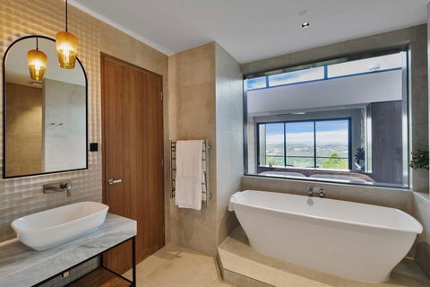 Sequoia Lodge - Darwin Tourism 0