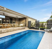 Serenity on Seaview Boutique retreat with pool by the beach - Darwin Tourism