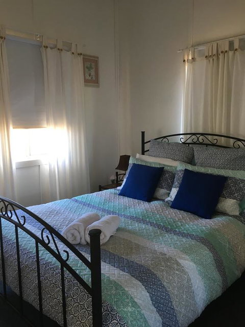 Serenity On Stanthorpe - Darwin Tourism 3