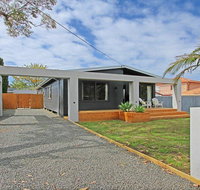 Shady Palms - modern beach house with studio - Darwin Tourism