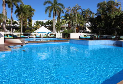Shangri-La Hotel, The Marina, Cairns - Darwin Tourism 0