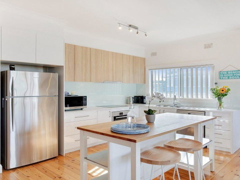 Sienna By The Sea - Spacious Coastal Getaway - Darwin Tourism 2