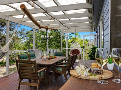 Silvermere Cottage - A Cosy Family Getaway - Darwin Tourism 0